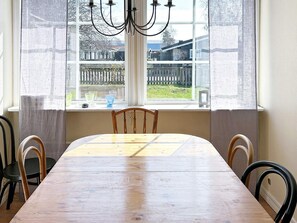 House | Dining - 4 Person Holiday Home in Skummeslovsstrand (Skummesloevsstrand)