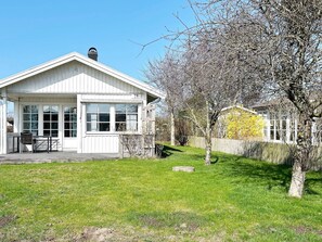 House | Exterior - 4 Person Holiday Home in Skummeslovsstrand (Skummesloevsstrand)
