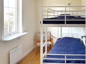 House | 2 bedrooms - 4 Person Holiday Home in Skummeslovsstrand (Skummesloevsstrand)