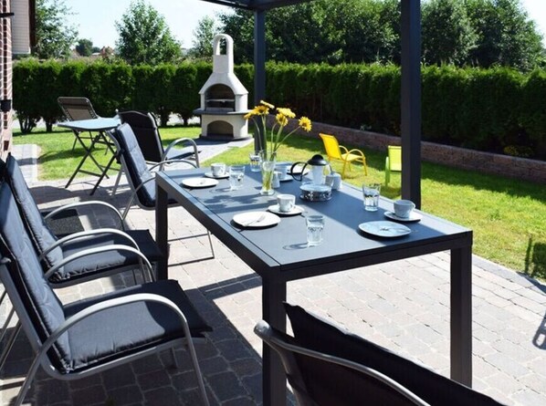 House | Dining