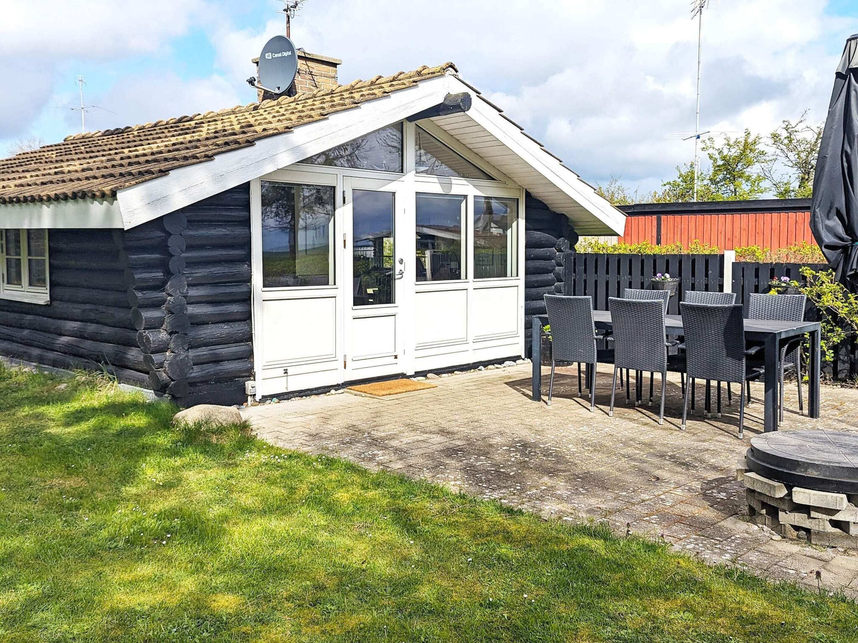 House | Outdoor dining