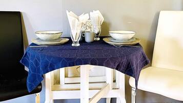 House | Tempat makan