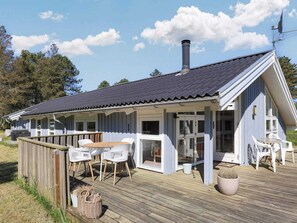 House | Outdoor dining - 4 Star Holiday Home in Albaek (Aalbaek)