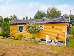 House | Exterior - 7 Person Holiday Home in Mellbystrand (Mellbystrand)