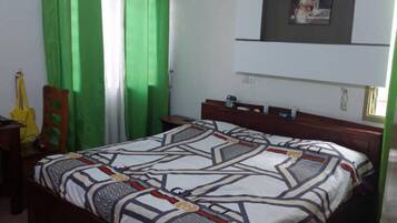 2 Schlafzimmer, Bügeleisen/Bügelbrett, WLAN, Bettwäsche