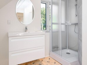 House | Bathroom - 4 Star Holiday Home in Orum Djurs (Ørum Djurs)