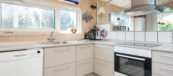 6 Person Holiday Home in Juelsminde