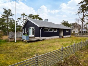 Exterior - 7 Person Holiday Home in Mellbystrand (Mellbystrand)