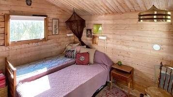 House | 2 bedrooms, individually furnished