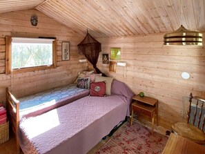 Nhà | 2 phòng ngủ, trang bị nội thất với thiết kế riêng biệt