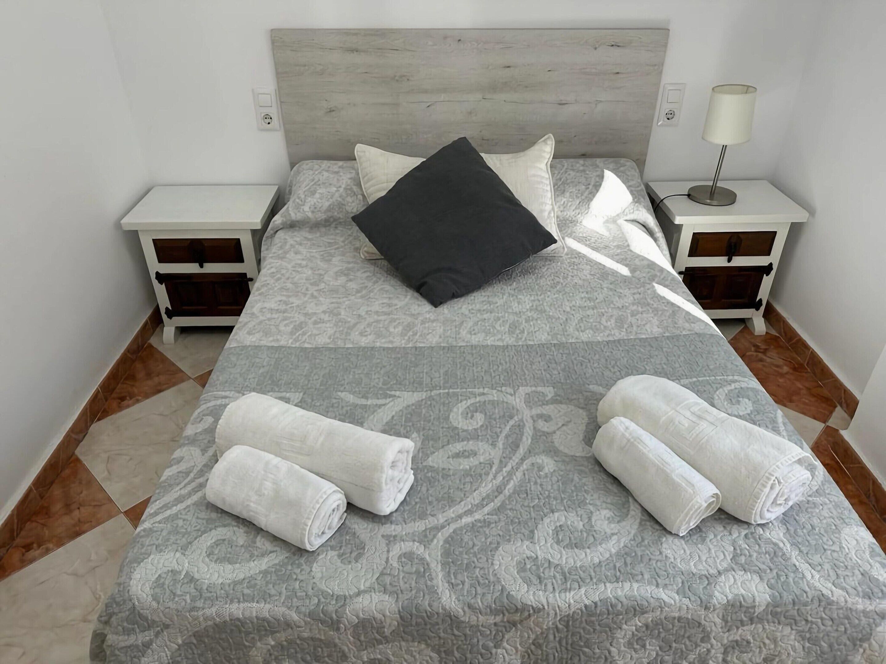 Apartment | 5 bedrooms, bed sheets