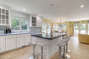 Fridge, microwave, oven, stovetop - Plymouth Getaway w/ Private Lake Beach + Kayaks! (Plymouth)