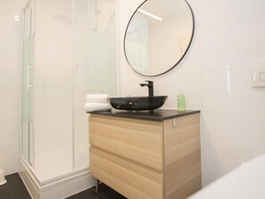Apartment | Badezimmer