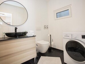 Apartment | Badezimmer
