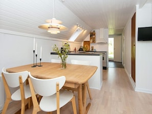 House | Dining - 4 Person Holiday Home in Skjern (Skjern)
