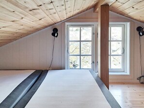 Nhà | 3 phòng ngủ, trang bị nội thất với thiết kế riêng biệt 