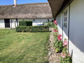 House | Exterior - 4 Person Holiday Home in Laeso (Læsø)