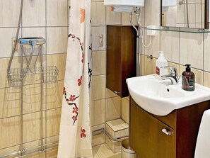 Bathroom - 4 Person Holiday Home in Uttran (Uttran)