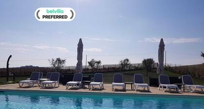 Bright Apartment in a Farmhouse With Swimming Pool