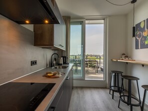 House | Private kitchen | Electric kettle - Apartment in Sint-annaland Near Beach (Sint-Annaland)
