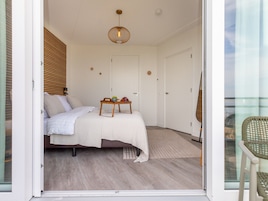 House | 2 bedrooms, bed sheets