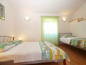 1 bedroom, WiFi - Holiday apartment with garden and barbecue (Pomer)