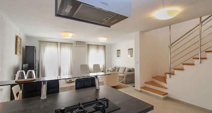 Ferienhaus mit Terrasse und Klimaanlage