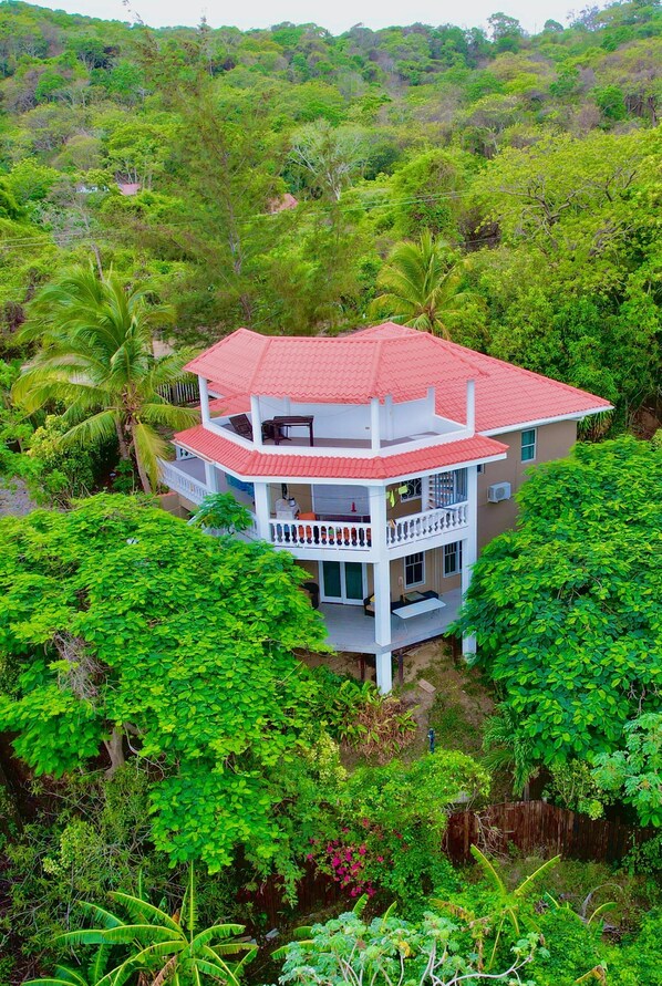 Exterior - Vacation home in Roatan (French Harbour)