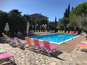 Pool - Holiday apartment with air conditioning, balcony and pool (Loano)