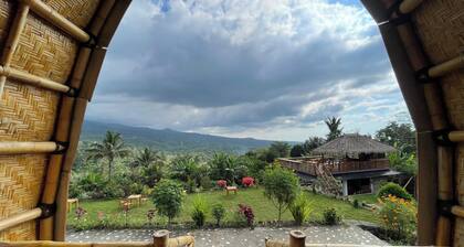Villa Bambu Rinjani & Restaurant By Zuzu