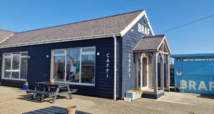 Beachfront Holiday Apartment