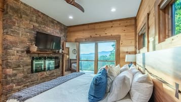 Studio | 3 bedrooms