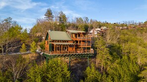 3 bedrooms - 47majestic Luxe 3bd 3 5ba w Spectacular Views (Sevierville)