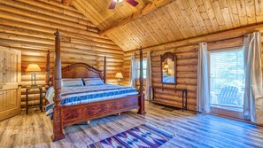 Studio | 6 bedrooms - Slps 24 12m Town 7acre Huge Yard Theatre Gmroom (Sylva)