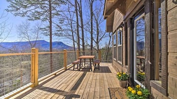 Studio, Accessible | 3 bedrooms