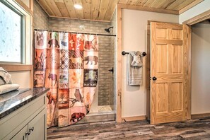 Studio, Accessible | 3 bedrooms