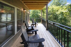 Studio - Newly Built 2 3 Cabin w Stunning Mountain Views (Sevierville)