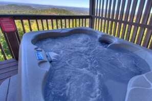 Studio | 2 bedrooms - Picturesque 2 2 Close to Parkway (Sevierville)