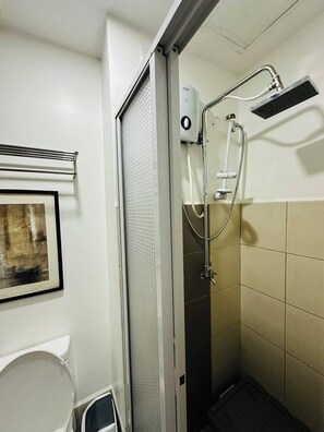 Bathroom - Taguig 1 Bedroom with Balcony Near Bgc (Taguig)