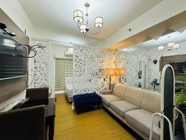 Living area - Taguig 1 Bedroom with Balcony Near Bgc (Taguig)