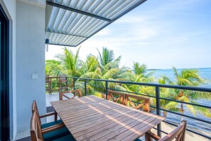 8 bedrooms, Internet - Beachfront Condo Complex In Placencia Village (Placencia)