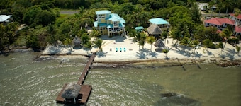 Lucky Duck Villa - Huge Beachfront Pool and Pier