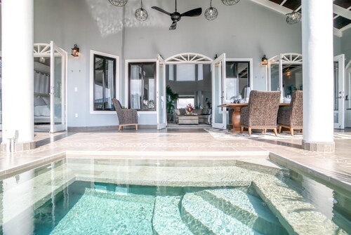 Luxury Oceanfront Villa w 2 Pools Beach Pier