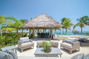 Villa | 4 bedrooms - Luxury Oceanfront Villa w 2 Pools Beach Pier (Placencia)