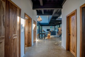 Villa - Balam Beach Villa - Modern 4bed Oceanfront w Pool (Placencia)