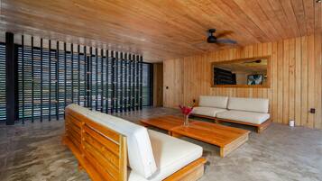 5 bedrooms