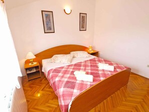 2 室のベッドルーム、WiFi