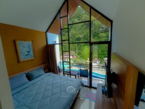 Superior Twin / Double Room With Balcony - Kampung Karuhun Eco Green Park Sumedang (Citengah)