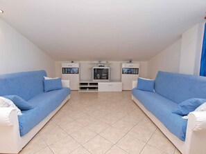 TV - Holiday apartment with air conditioning (Rovinj)