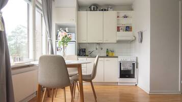 Microwave, oven, stovetop